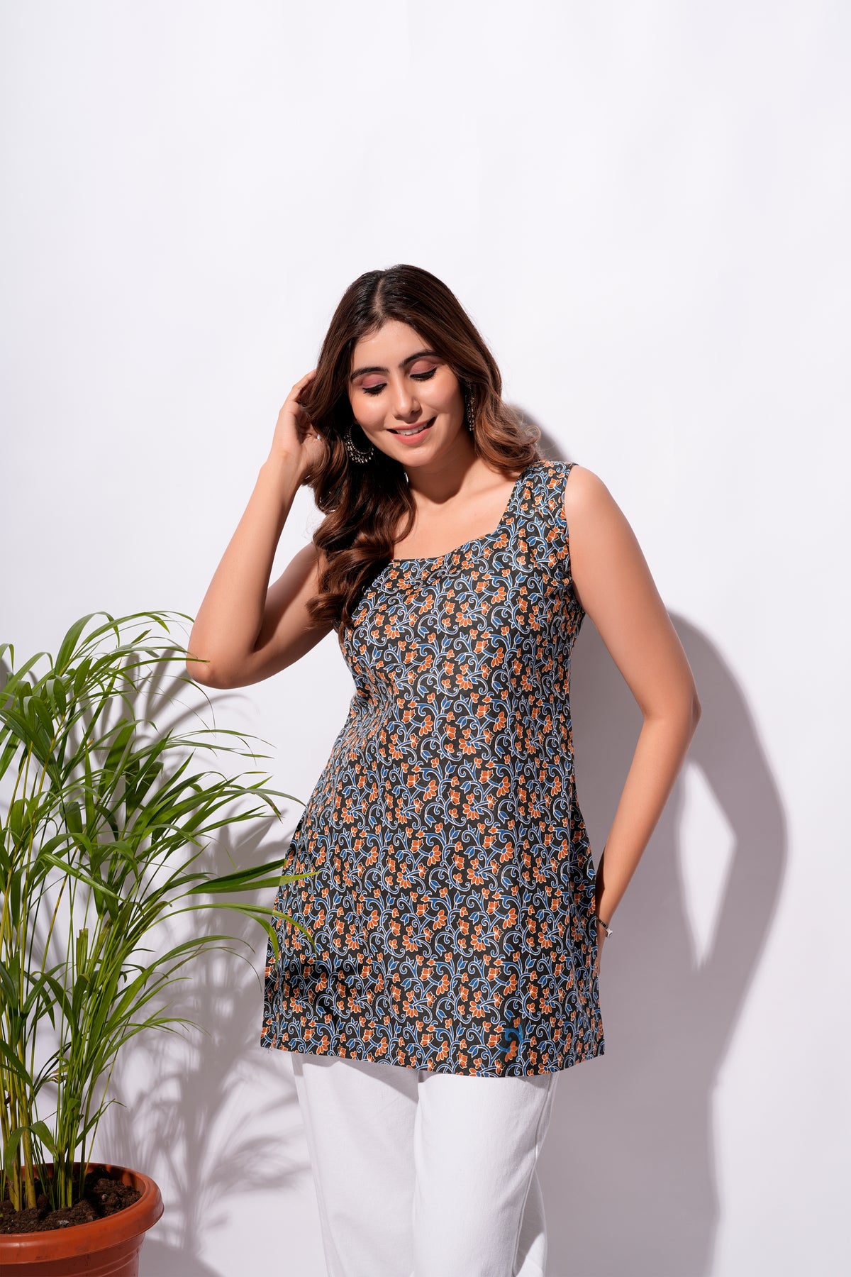 Black Floral Printed Short Kurti