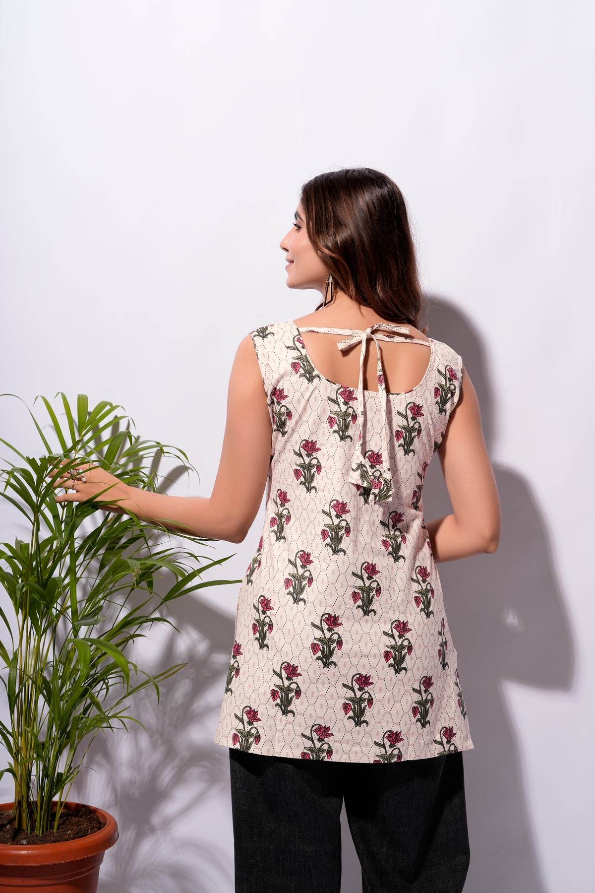 Cream Floral Sleeveless Short Kurti