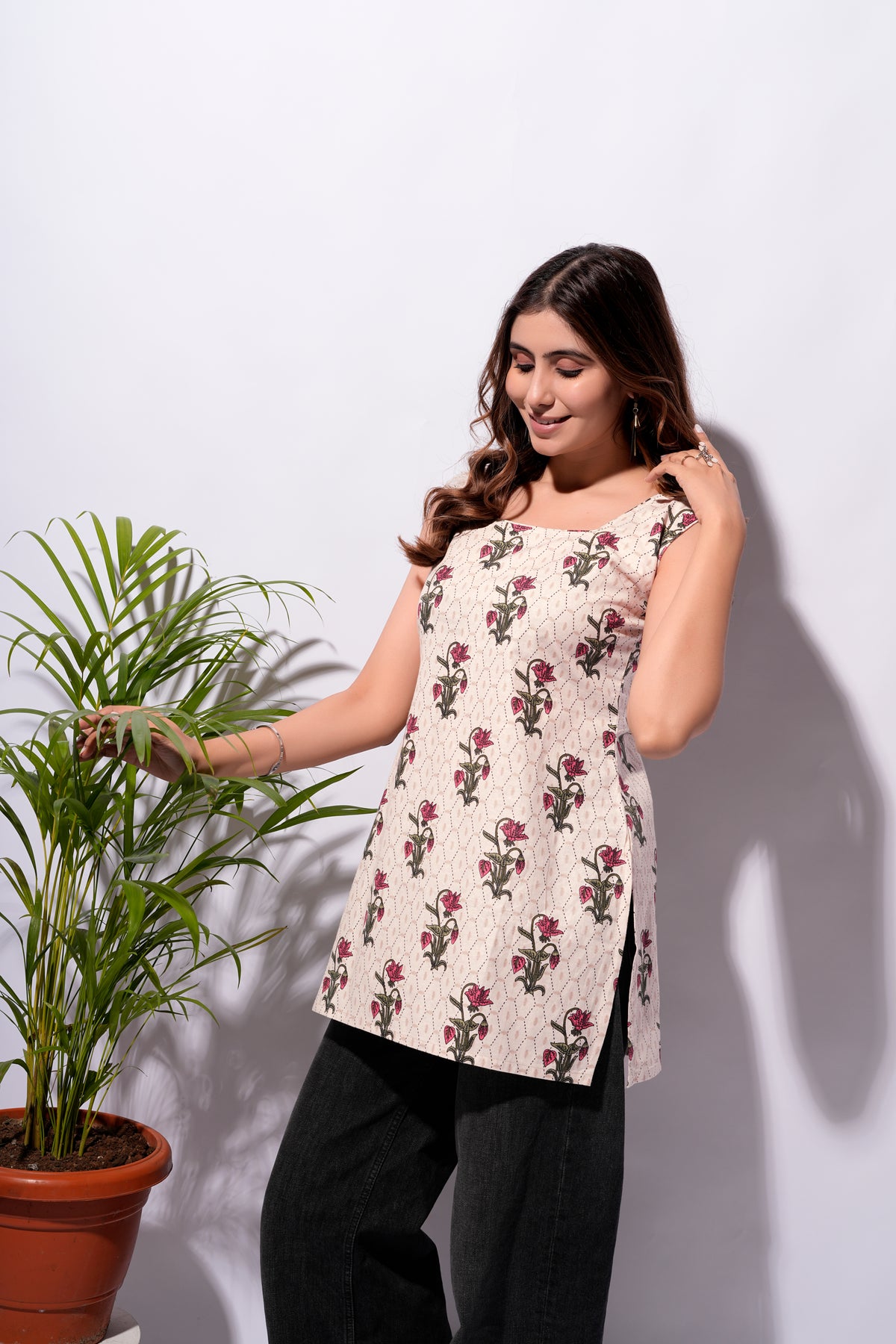 Cream Floral Sleeveless Short Kurti