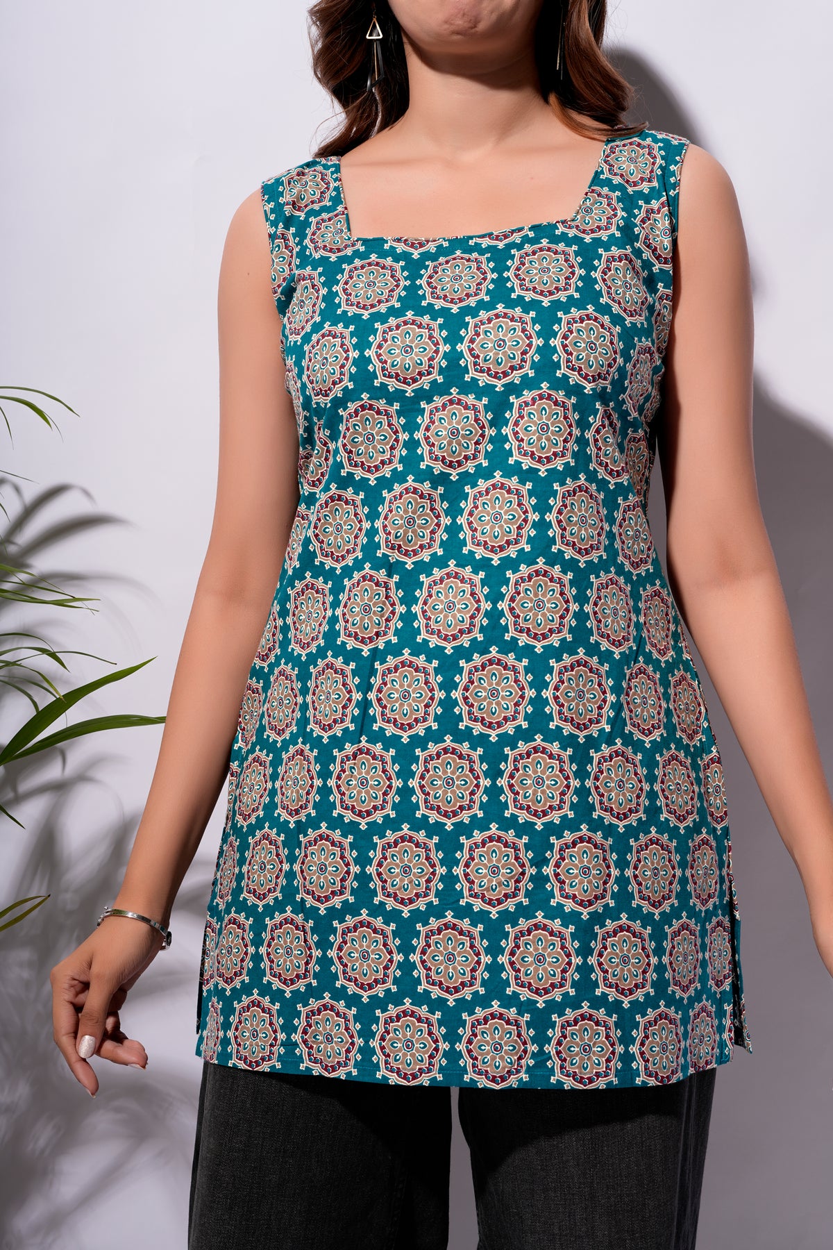 Teal Printed Sleeveless Short Kurti