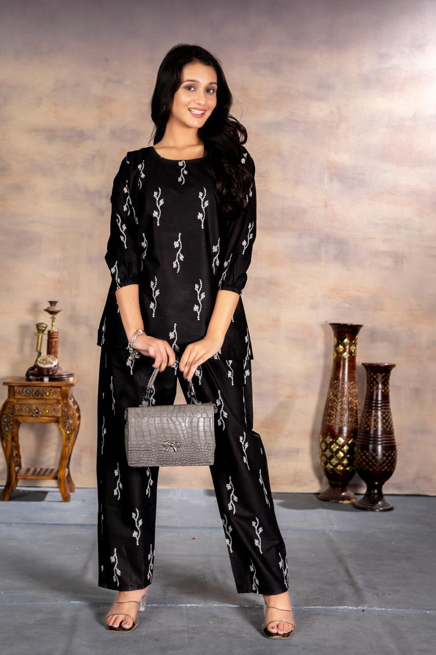Black Minimal Printed Coord Set